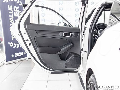 Used 2023 Honda Civic Sport image 32