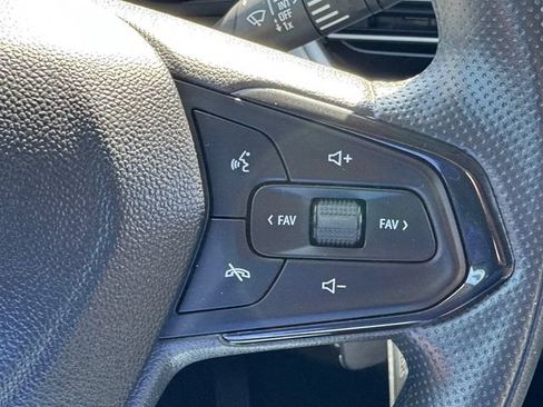 Certified 2024 Chevrolet Trax LS w/ Driver Confidence Package FWD image 18