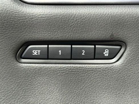 New 2025 Cadillac XT6 Sport w/ Technology Package image 17