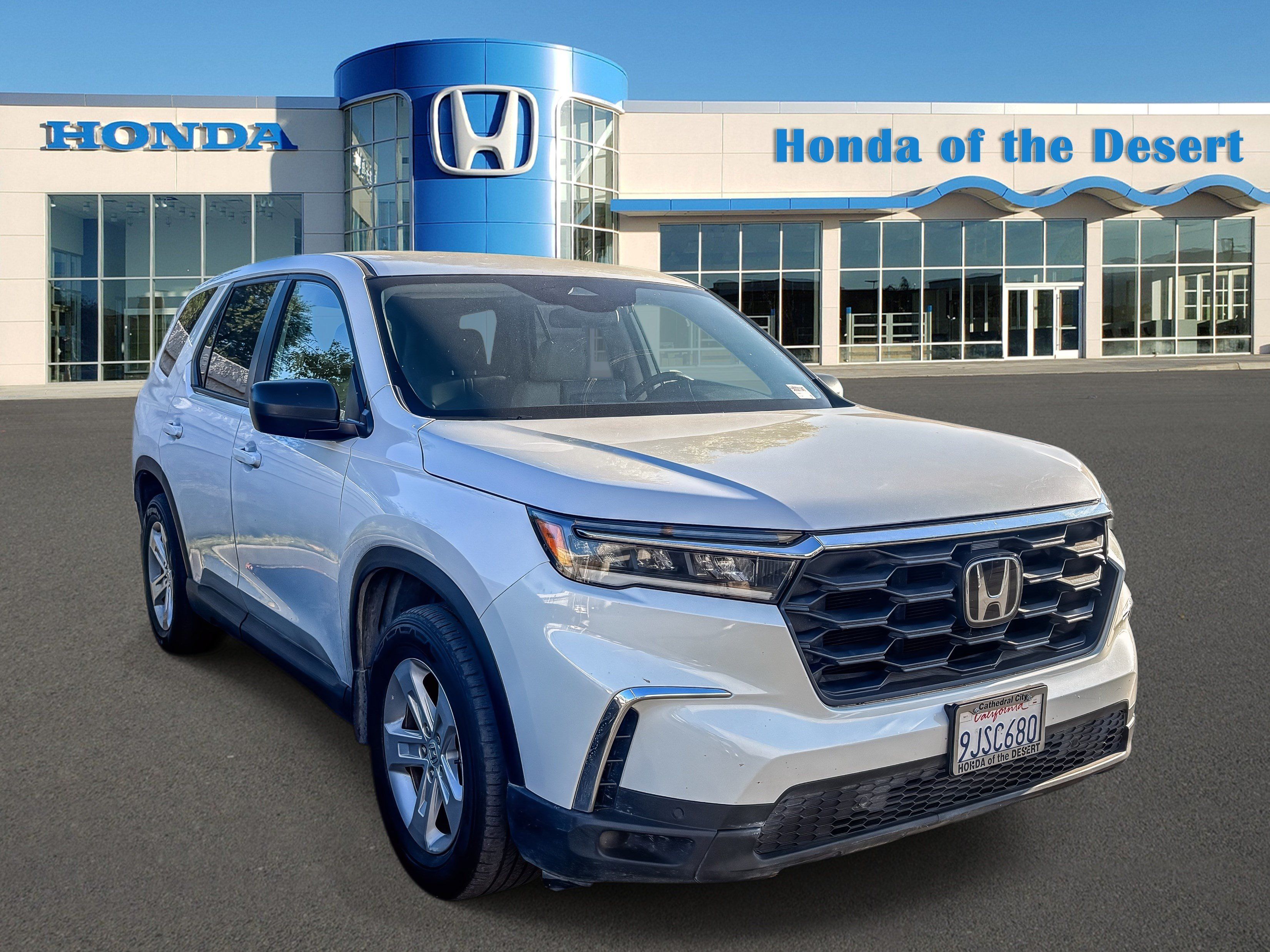 Certified 2024 Honda Pilot LX image 1