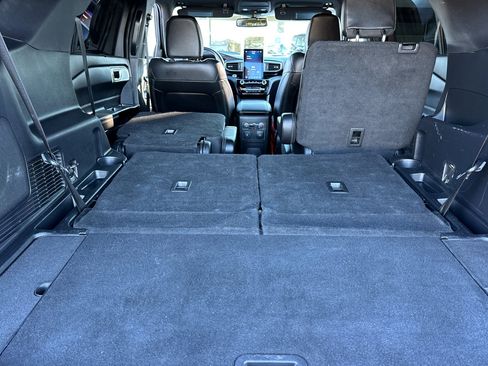 Used 2022 Ford Explorer ST w/ Equipment Group 401A image 15