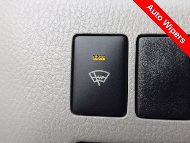 Used 2018 Toyota Highlander XLE AWD/4WD image 22