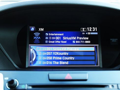 Used 2017 Acura TLX image 18