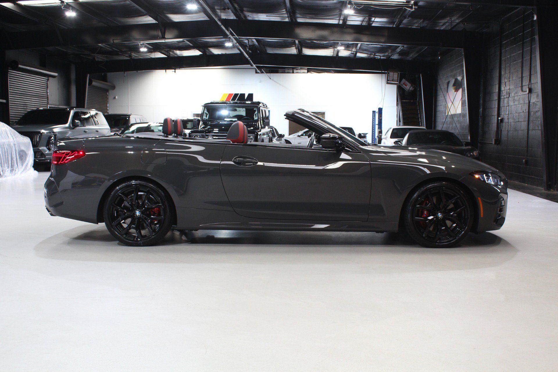 Used 2026 BMW M440i Convertible w/ Premium Package RWD image 28