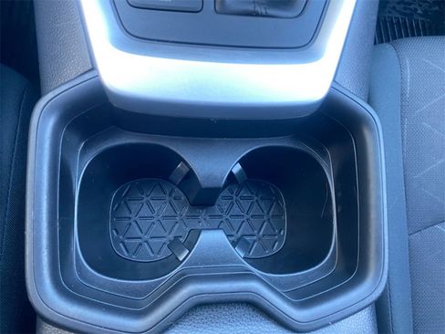 Used 2019 Toyota RAV4 XLE image 27