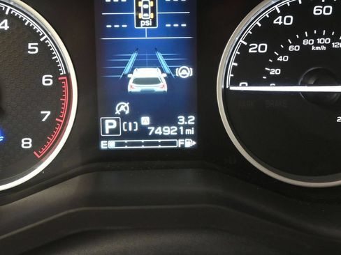 Used 2023 Subaru Forester Limited AWD/4WD image 17