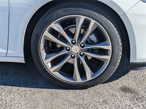 Used 2025 Chevrolet Malibu LT image 12