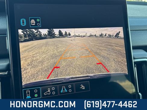 Used 2025 GMC Yukon Denali image 35