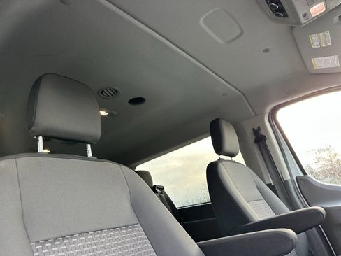 Used 2023 Ford Transit 350 XLT image 20