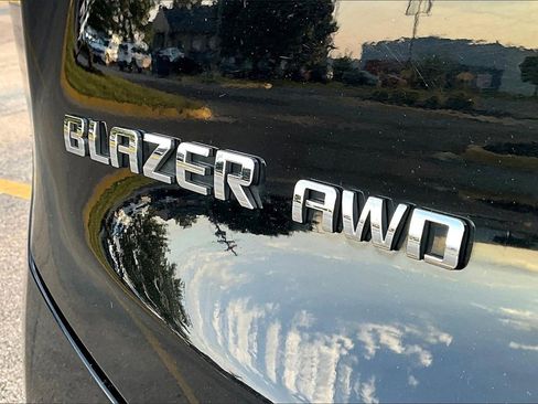 Used 2023 Chevrolet Blazer LT image 8