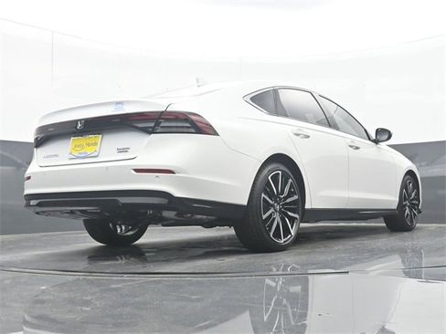 Certified 2024 Honda Accord Touring image 22