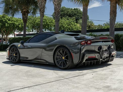 Used 2022 Ferrari SF90 Stradale AWD/4WD image 6