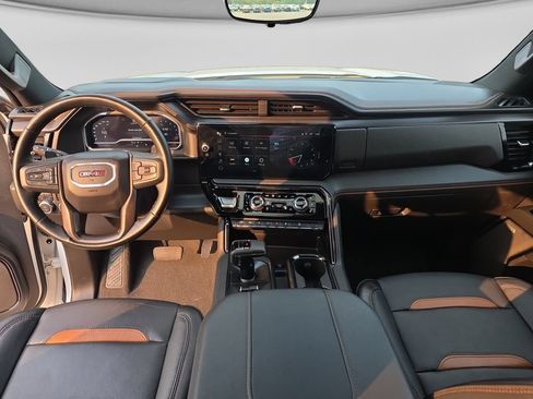 Used 2024 GMC Sierra 1500 AT4 w/ Technology Package AWD/4WD image 24