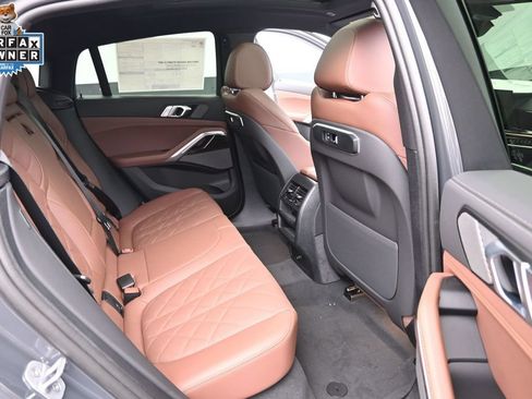 Used 2027 BMW X6 xDrive40i AWD/4WD image 29