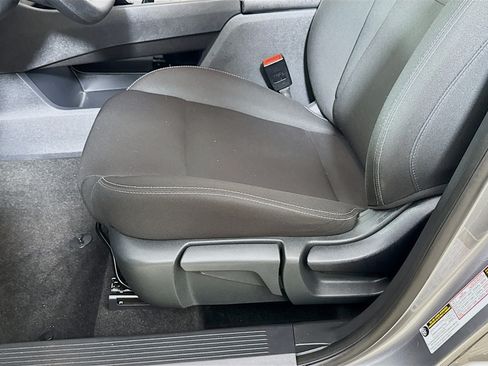 Used 2023 Nissan Rogue S AWD/4WD image 20