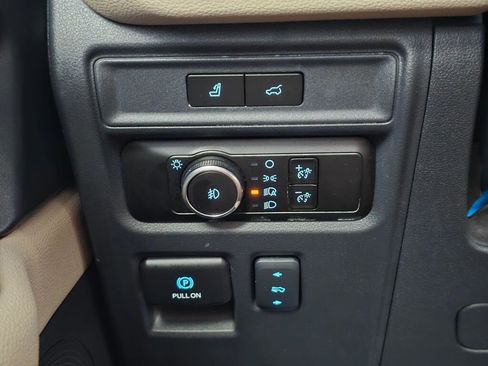 Used 2024 Ford Expedition Limited image 26