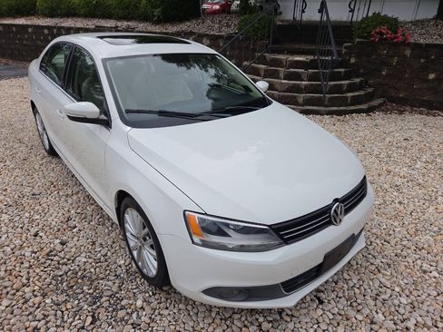 Used 2012 Volkswagen Jetta SEL FWD image 9