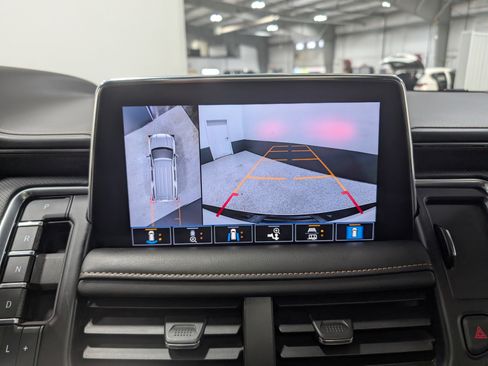 Used 2021 GMC Yukon AT4 w/ AT4 Premium Plus Package image 31