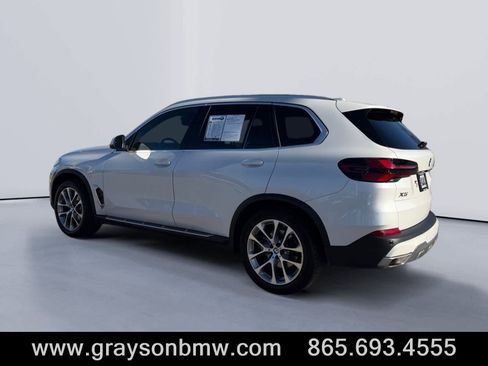 Used 2024 BMW X5 sDrive40i image 5