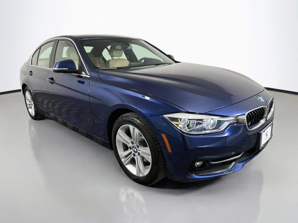 Used 2018 BMW 330i Sedan RWD image 3