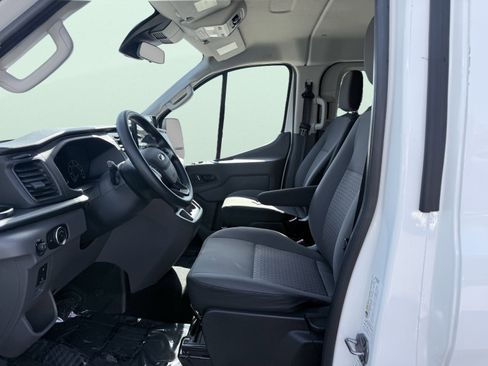 Used 2023 Ford Transit 350 XLT image 24