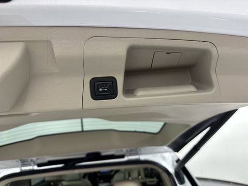 Used 2019 GMC Acadia Denali image 34