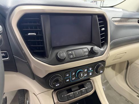 Used 2023 GMC Acadia Denali AWD/4WD image 42