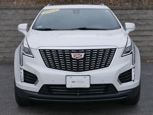 Used 2023 Cadillac XT5 Luxury AWD/4WD image 2