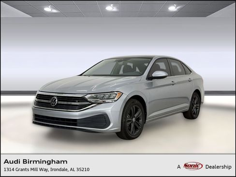 Used 2024 Volkswagen Jetta SE w/ Panoramic Sunroof Package FWD image 1