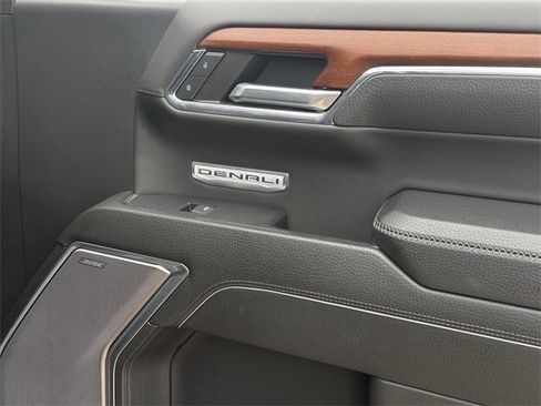 Certified 2023 GMC Sierra 1500 Denali image 29