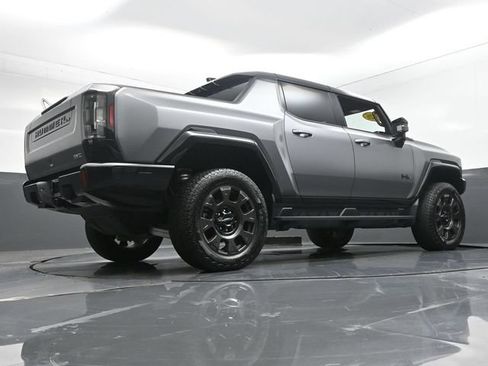 Used 2026 GMC Hummer EV 4x4 Crew Cab w/ Carbon Fiber Edition Package image 33