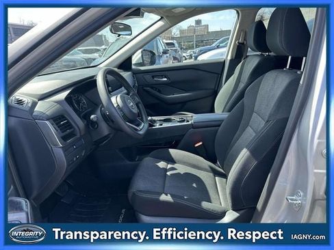 Certified 2024 Nissan Rogue SV AWD/4WD image 14