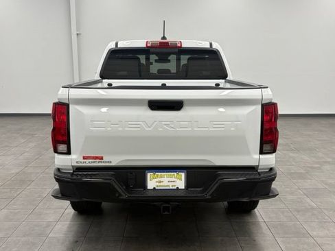 Used 2025 Chevrolet Colorado W/T w/ Advanced Trailering Package RWD image 3