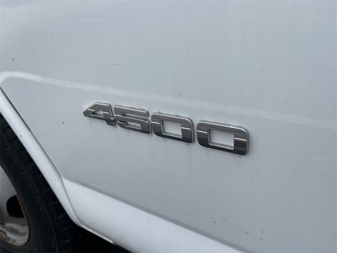 Used 2014 Chevrolet Express 4500 w/ RV Package image 7