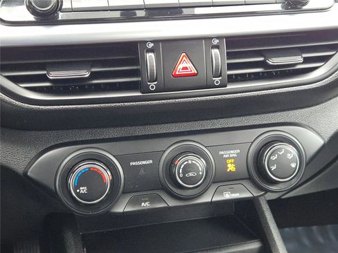 Used 2023 Kia Forte LXS image 26