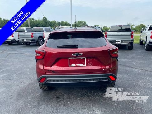 Used 2025 Chevrolet Trax RS w/ Driver Confidence Package FWD image 7