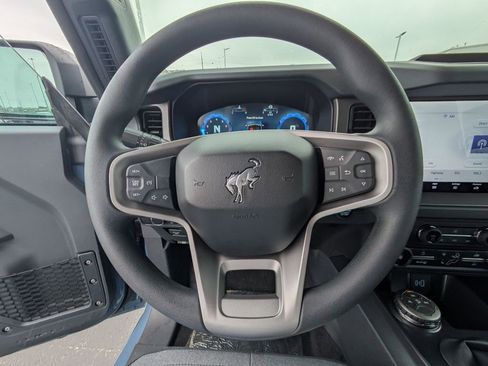 New 2025 Ford Bronco Base image 26