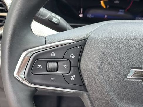 Used 2026 Chevrolet Trax ACTIV w/ Sunroof Package FWD image 23