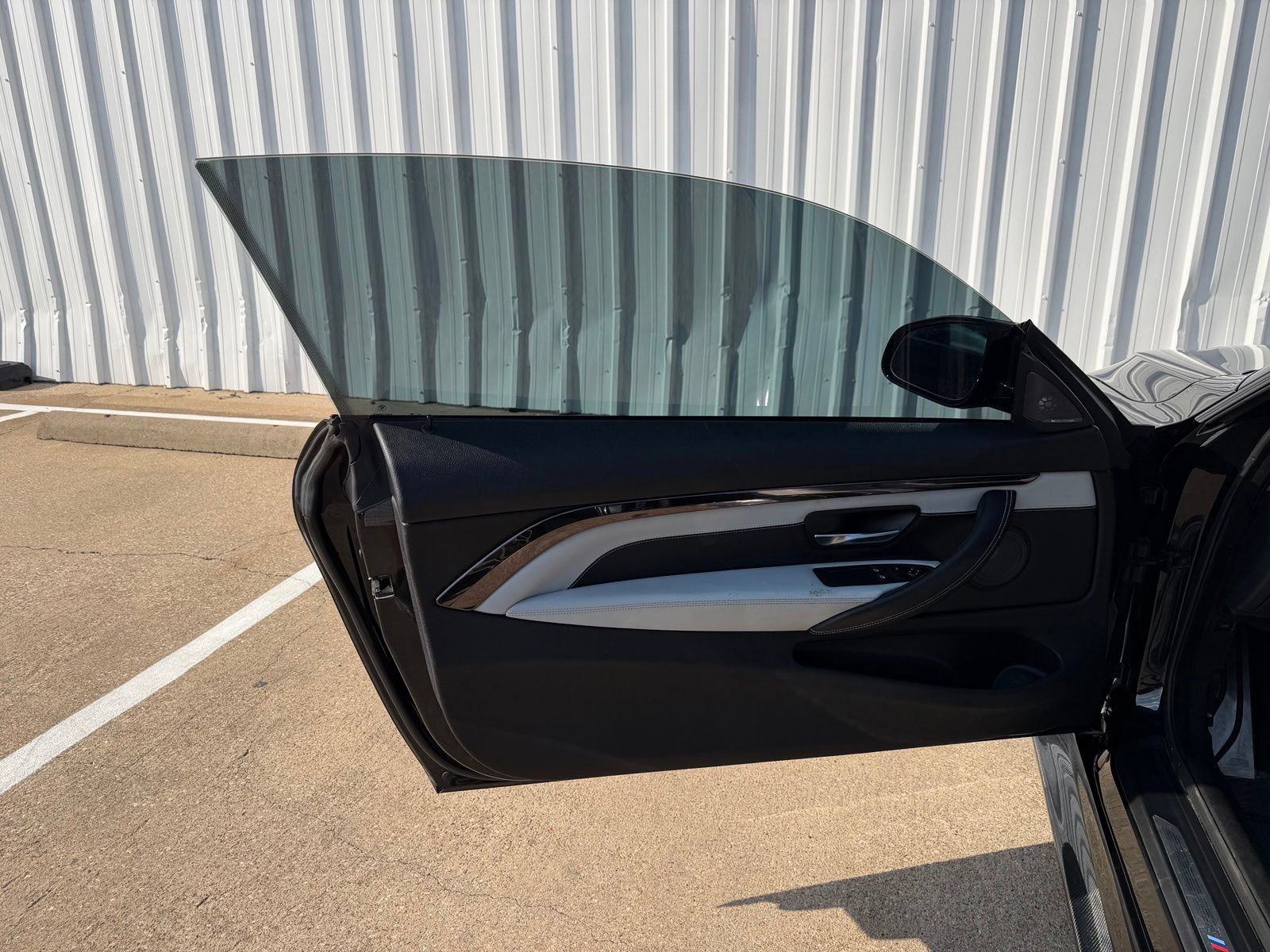 Used 2017 BMW M4 Coupe RWD image 28