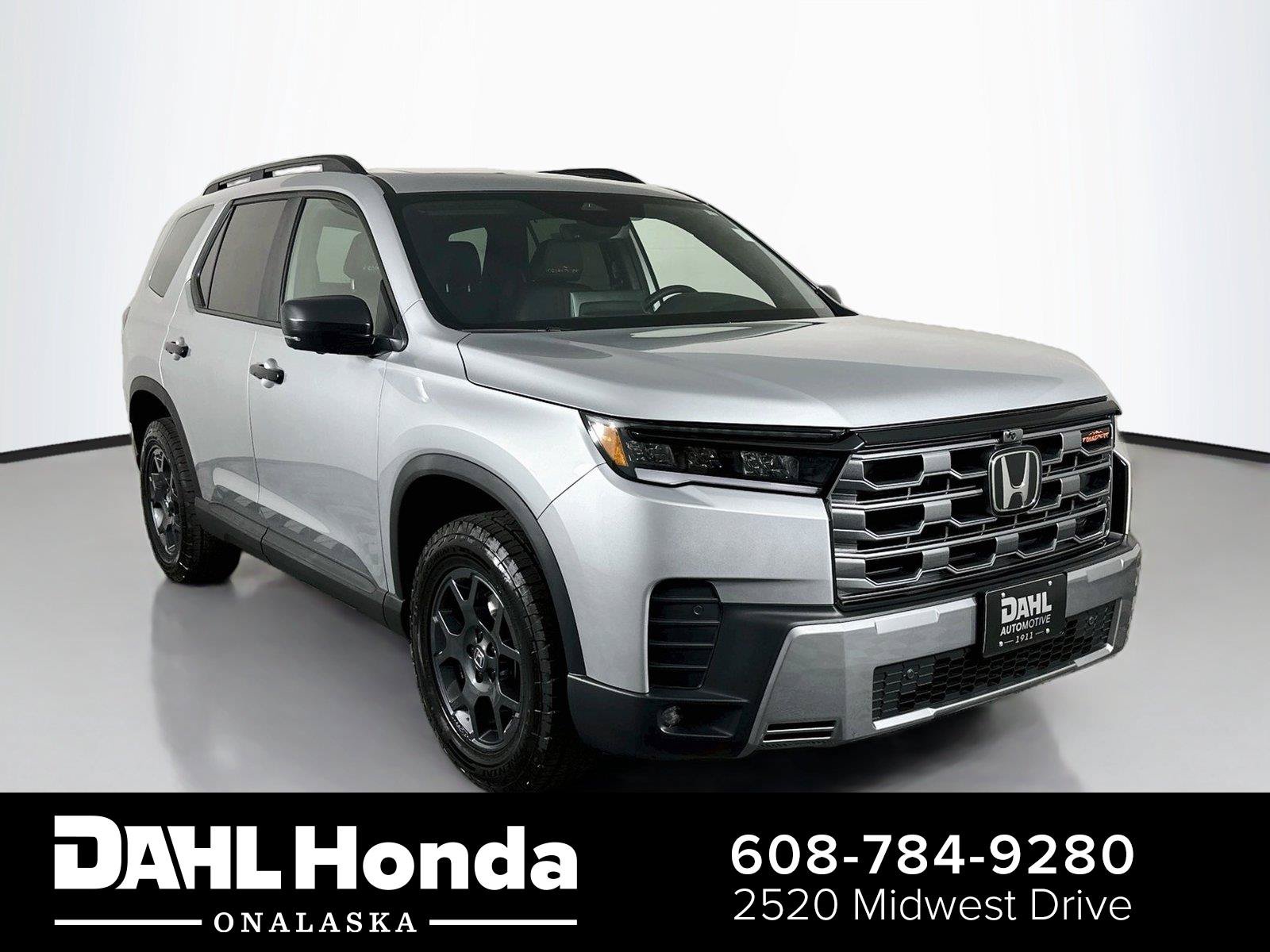 New 2026 Honda Pilot TrailSport image 1