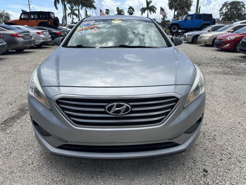 Used 2016 Hyundai Sonata SE image 2