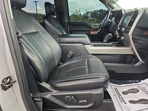 Used 2018 Ford F150 Lariat w/ Equipment Group 502A Luxury AWD/4WD image 14