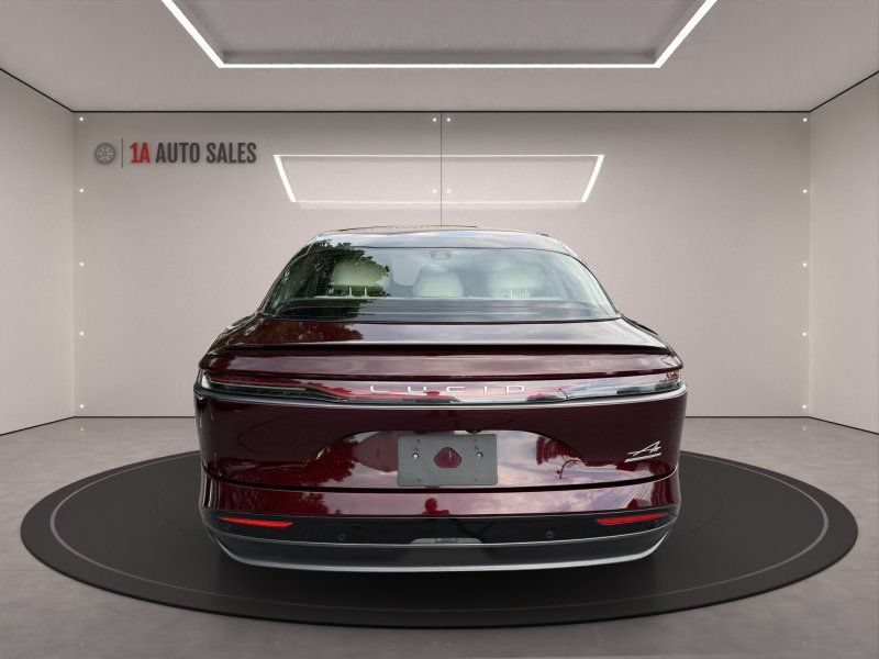 Used 2024 Lucid Air Touring AWD/4WD image 4