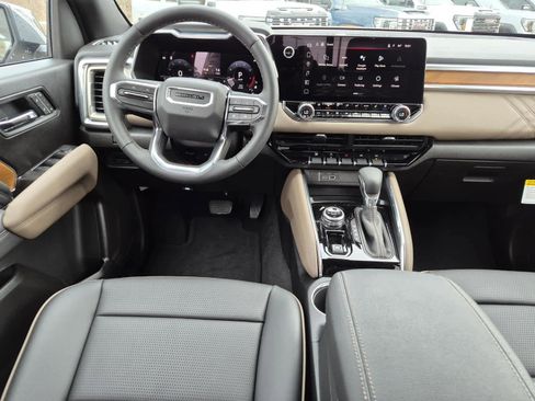 New 2026 GMC Canyon Denali image 11