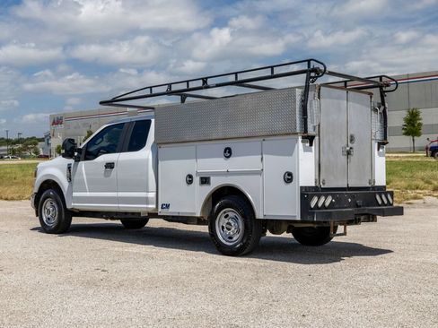 Used 2022 Ford F350 XL w/ Power Equipment Group RWD image 5
