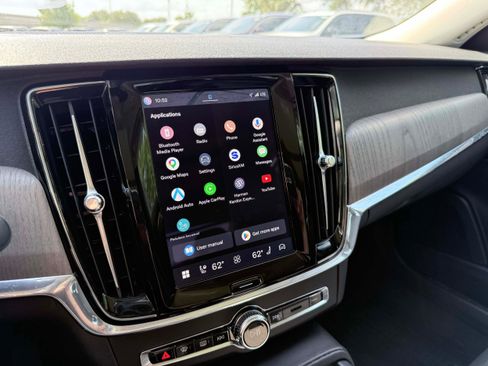 Certified 2023 Volvo S90 B6 Plus AWD/4WD image 22