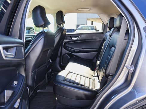 Used 2023 Ford Edge SEL w/ Convenience Package image 15