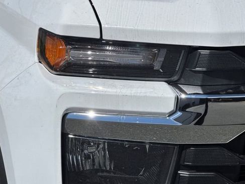 Used 2025 Chevrolet Silverado 2500 LT w/ Convenience Package image 43