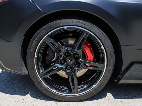 Used 2021 Chevrolet Corvette Stingray Premium Cpe w/ Z51 Performance Package RWD image 40
