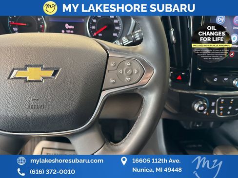 Used 2023 Chevrolet Traverse LT image 16